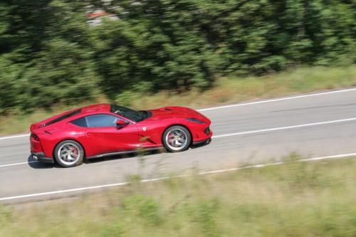 ferrari-812-superfast-32