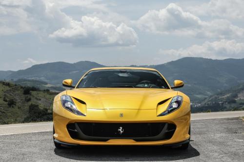 ferrari-812-superfast-38
