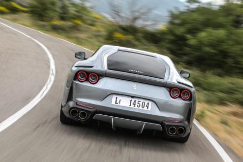 ferrari-812-superfast-46