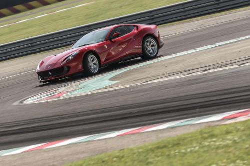 ferrari-812-superfast-51